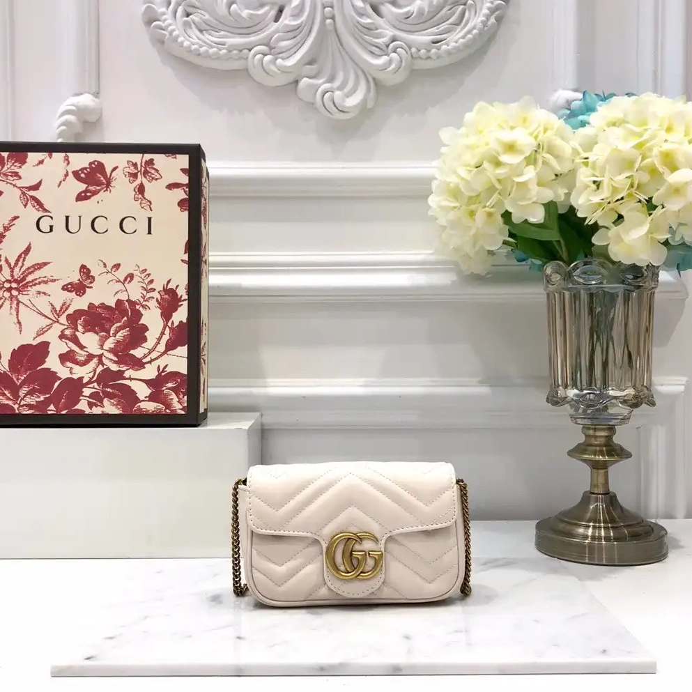 Hyper Peter GG super mini GUCCI Marmont bag 0627